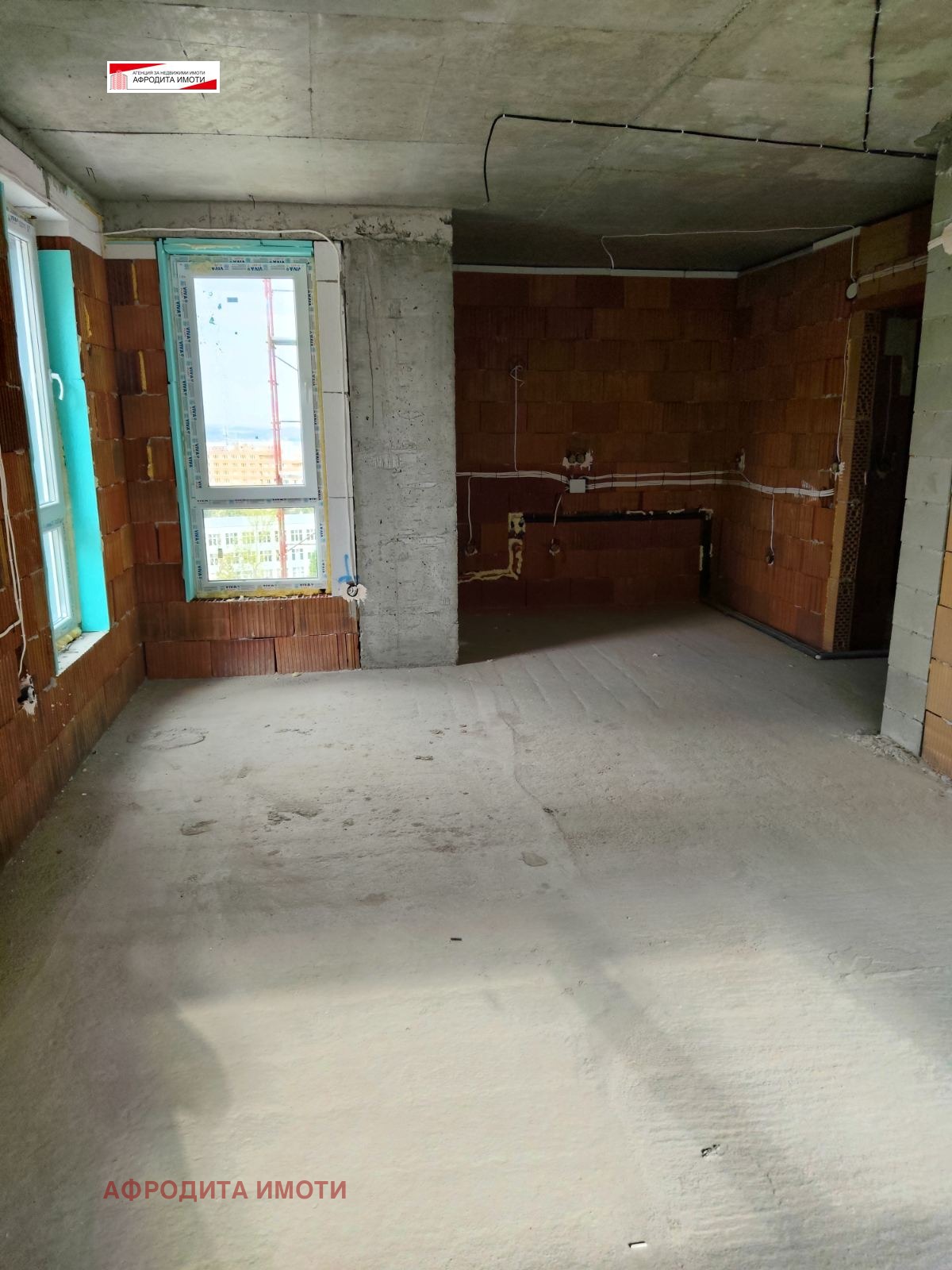 Продава  3-стаен град Стара Загора , Три чучура - север , 100 кв.м | 67996403