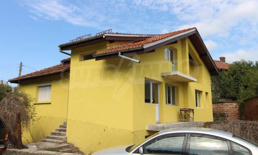 Продава КЪЩА, гр. Трявна, област Габрово