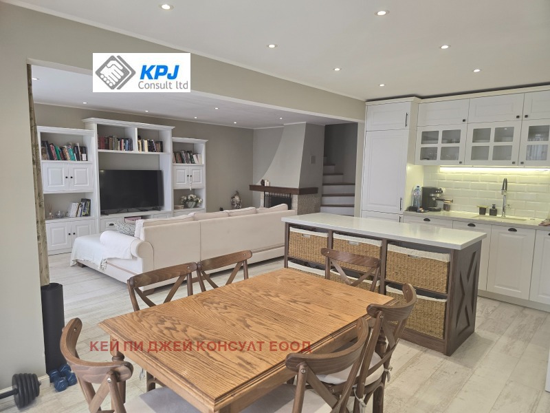 Продава МЕЗОНЕТ в област Благоевград, гр. Разлог - 140 кв.м / 168 000 € » 328 579.44 лв., КЕЙ ПИ ДЖЕЙ КОНСУЛТ ЕООД