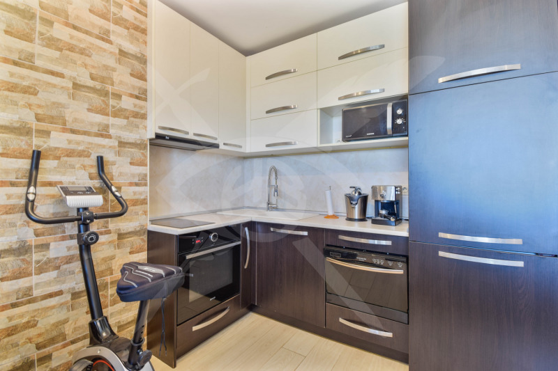 Продава  2-стаен, град Варна, Левски 2 •  147 500 EUR • ID 47858785 — holmes.bg - [1] 
