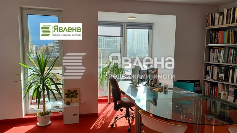 À vendre  Bureau Sofia , Manastirski livadi , 111 m² | 67585046