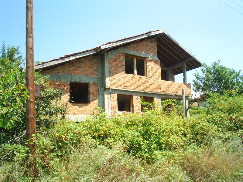 Продава КЪЩА, с. Мухово, област София област