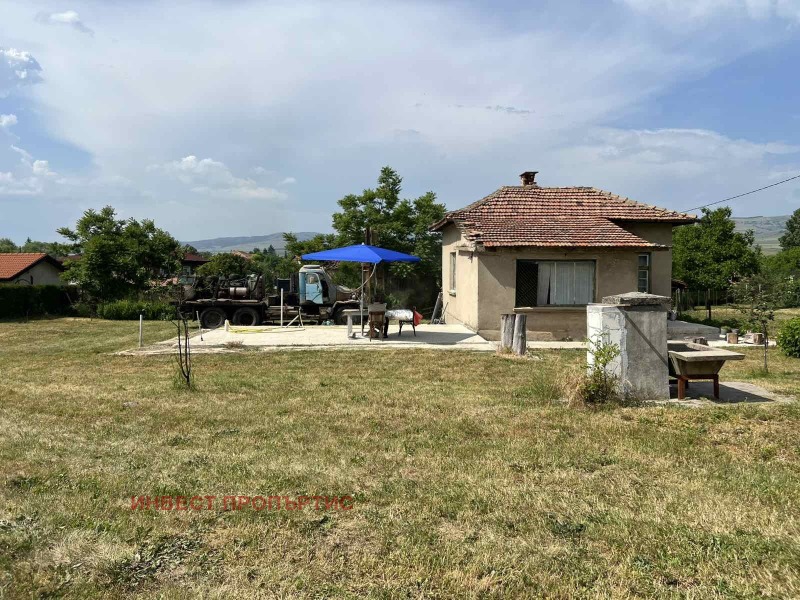 Продава КЪЩА, с. Стефаново, област Перник, снимка 1 - Къщи - 52943440
