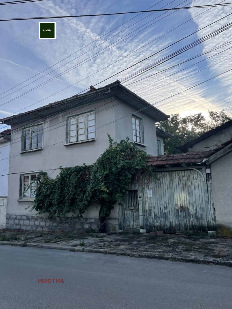 Продава КЪЩА в област Ловеч, гр. Троян - 135 кв.м / 70 000 € » 136 908.10 лв., ИМОТИА