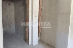 1 camera da letto Vladislav Varnenchik 1, Varna 6