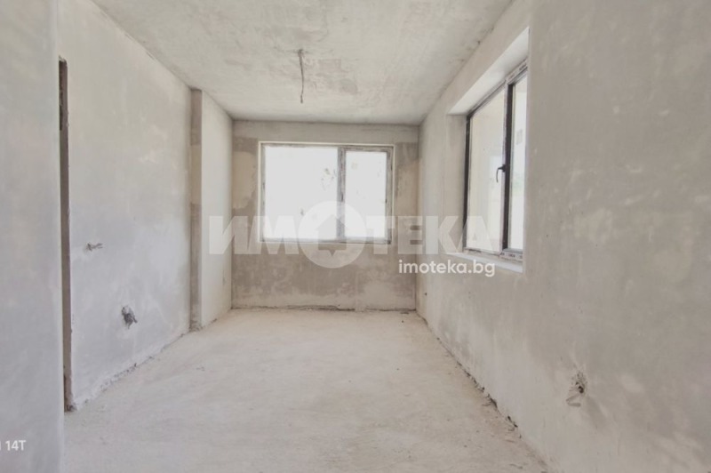 Na prodej  1 ložnice Varna , Vladislav Varnenčik 1 , 68 m2 | 37885143