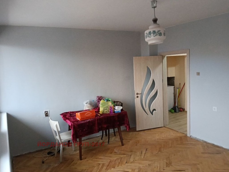 Продава 3-СТАЕН, гр. Добрич, Център, снимка 12 - Апартаменти - 53597072