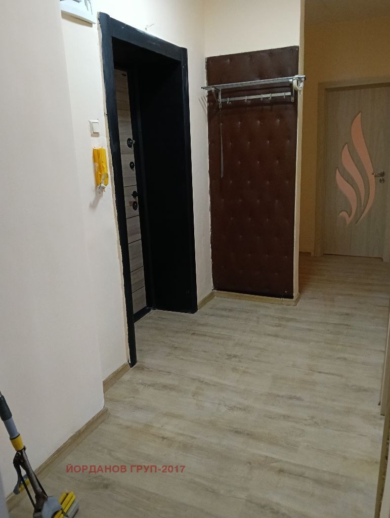 Продава 3-СТАЕН, гр. Добрич, Център, снимка 8 - Апартаменти - 53597072