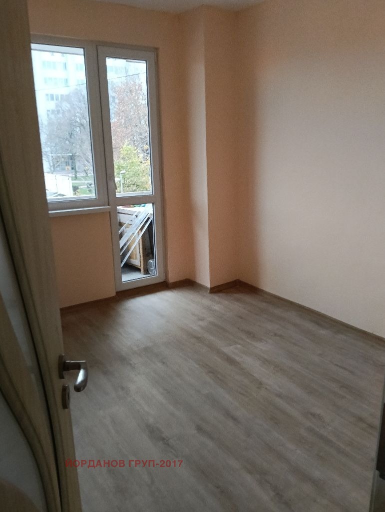 Продава 3-СТАЕН, гр. Добрич, Център, снимка 9 - Апартаменти - 53597072