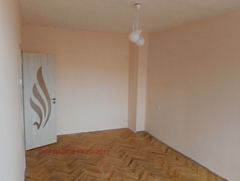 Продава 3-СТАЕН, гр. Добрич, Център, снимка 5 - Апартаменти - 53597072