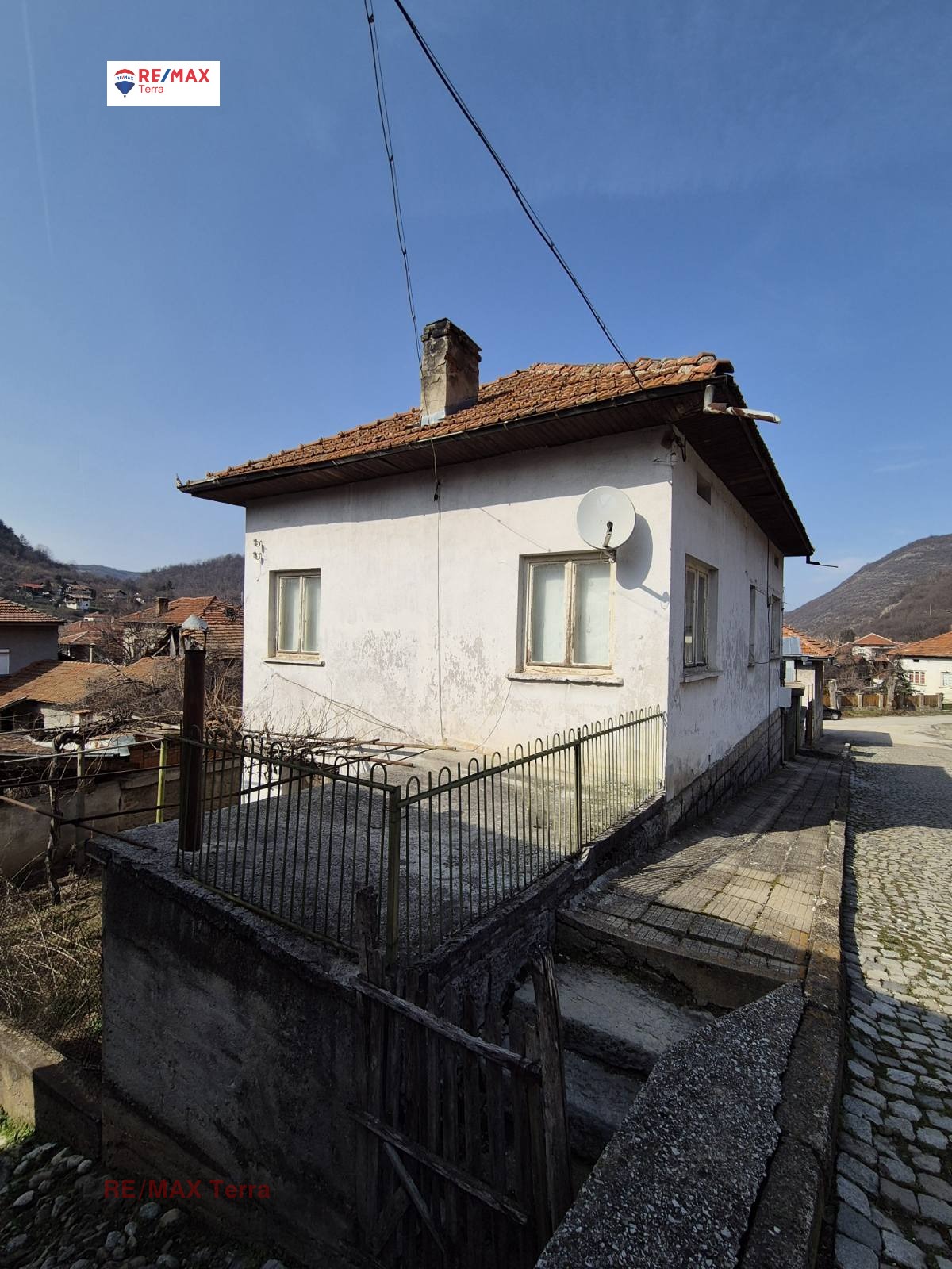 Продава КЪЩА, с. Гложене, област Ловеч, снимка 13 - Къщи - 54199455