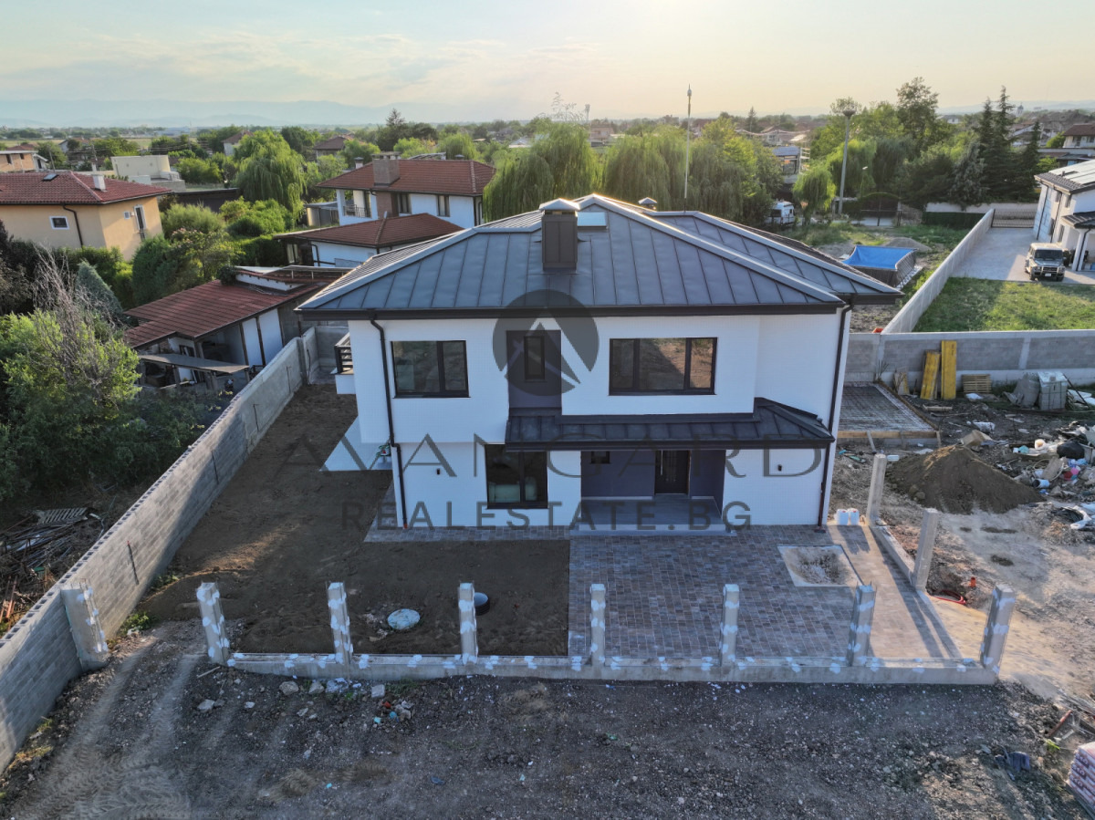 Продава КЪЩА, с. Радиново, област Пловдив, снимка 14 - Къщи - 55637980