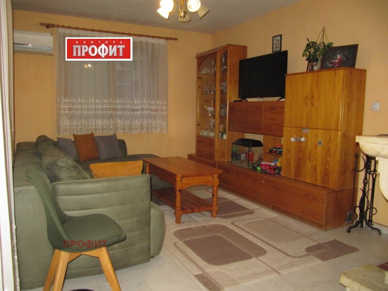 Продава  3-стаен град Пловдив , Южен , 88 кв.м | 83842455 - изображение [2]