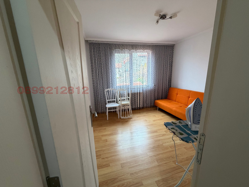 Продава ЕТАЖ ОТ КЪЩА, гр. Айтос, област Бургас, снимка 13 - Етаж от къща - 52783709