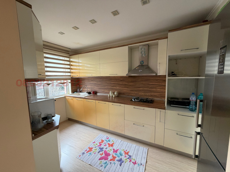 Продава ЕТАЖ ОТ КЪЩА, гр. Айтос, област Бургас, снимка 7 - Етаж от къща - 52783709