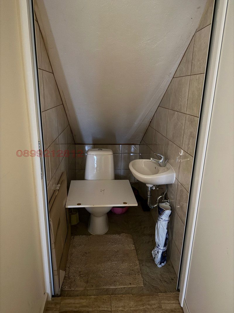 Продава ЕТАЖ ОТ КЪЩА, гр. Айтос, област Бургас, снимка 16 - Етаж от къща - 52783709