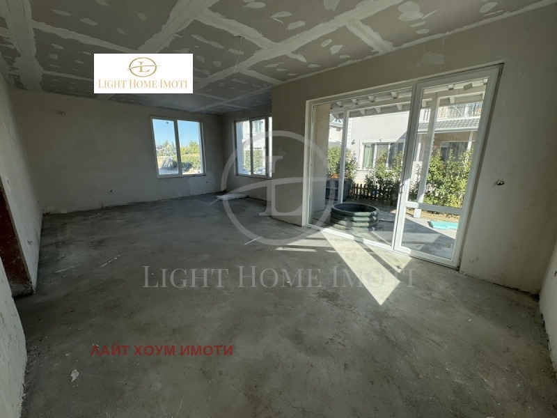 Na sprzedaż  Dom Plowdiw , Komatewo , 222 mkw | 54806968 - obraz [2]