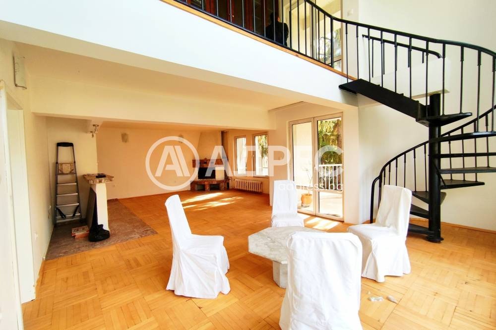 Продава МНОГОСТАЕН, гр. София, Гоце Делчев