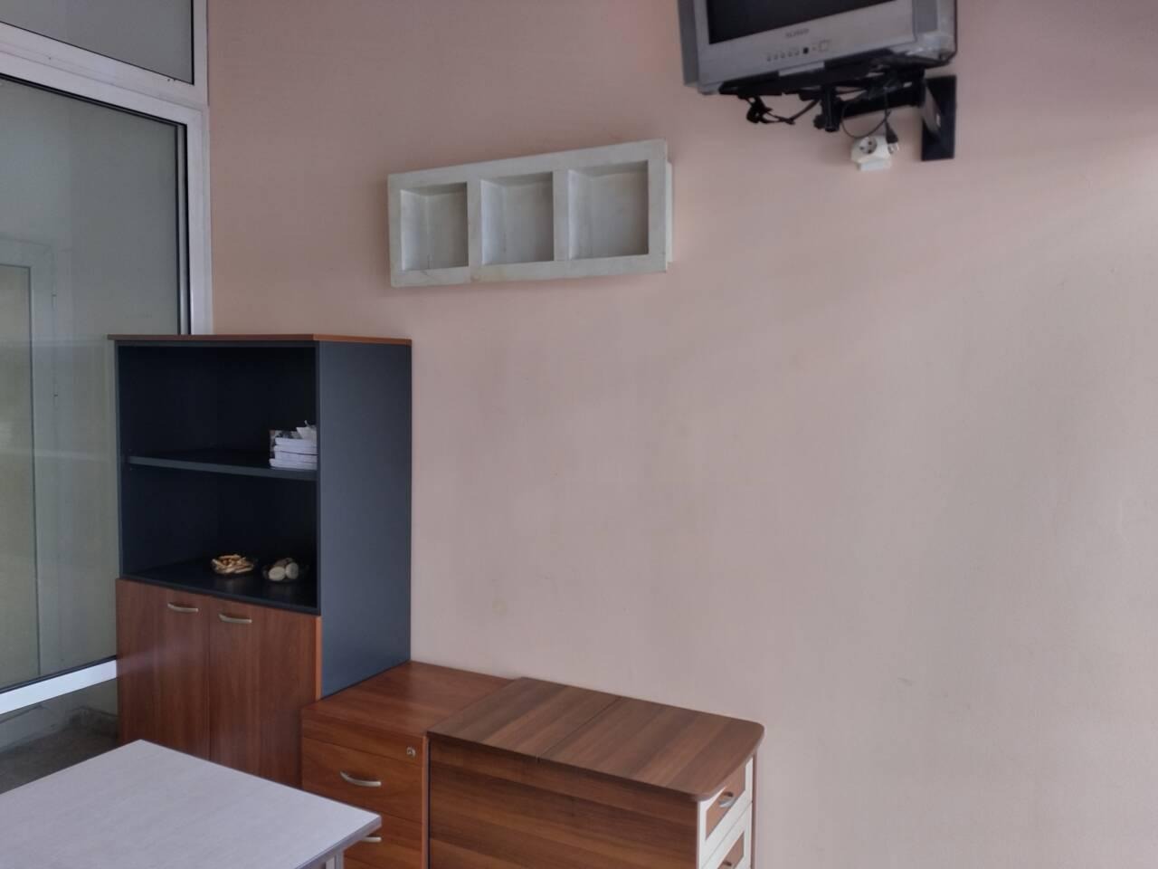 Продава ОФИС, гр. Бургас, Изгрев, снимка 3 - Офиси - 54024964