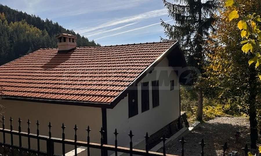 Продава КЪЩА, с. Кладница, област Перник, снимка 3 - Къщи - 53944629