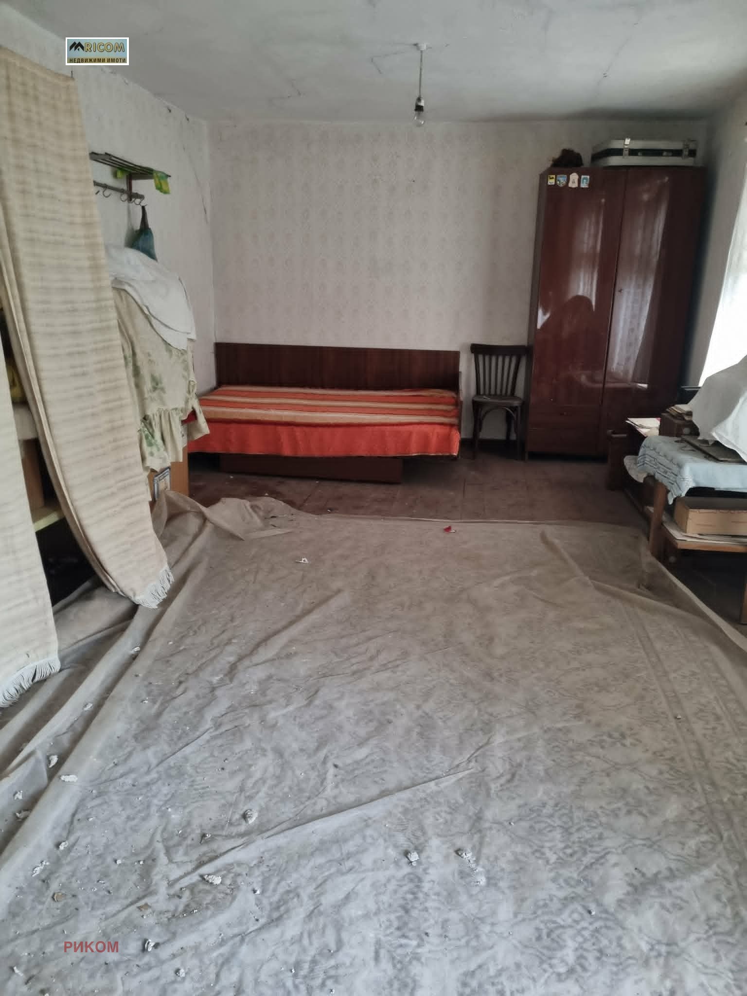 Продава КЪЩА, с. Горни Дъбник, област Плевен, снимка 10 - Къщи - 54409770