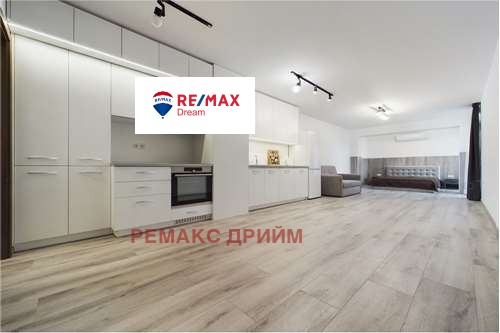 Продава 1-СТАЕН, гр. Варна, Бриз, снимка 1 - Aпартаменти - 48874658