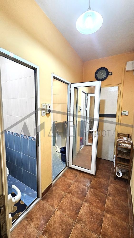 Продава  2-стаен град Пловдив , Въстанически , 58 кв.м | 67362369 - изображение [14]