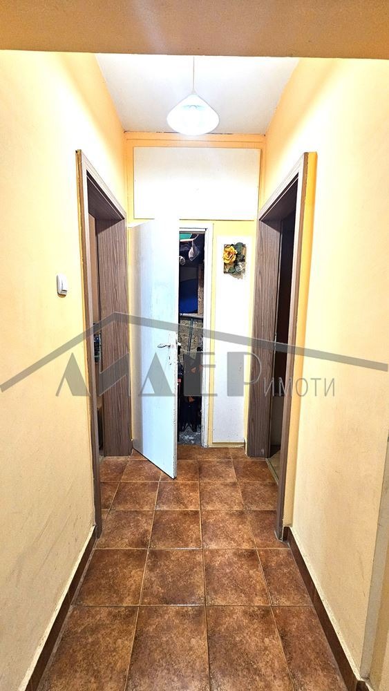 Продава  2-стаен град Пловдив , Въстанически , 58 кв.м | 67362369 - изображение [12]