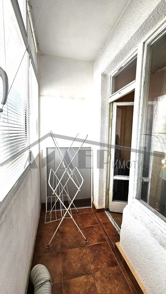 Продава  2-стаен град Пловдив , Въстанически , 58 кв.м | 67362369 - изображение [13]