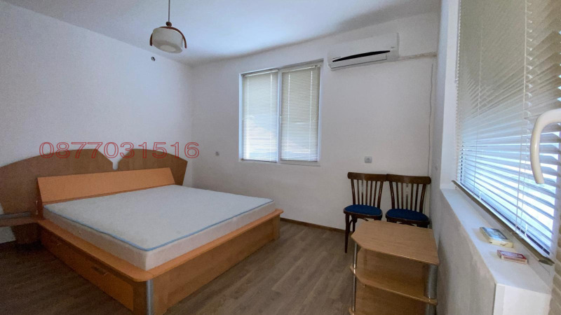 Продава КЪЩА, с. Чурек, област София област, снимка 2 - Къщи - 52780840