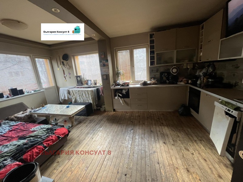 Продава КЪЩА, гр. София, Изток, снимка 4 - Къщи - 53522825