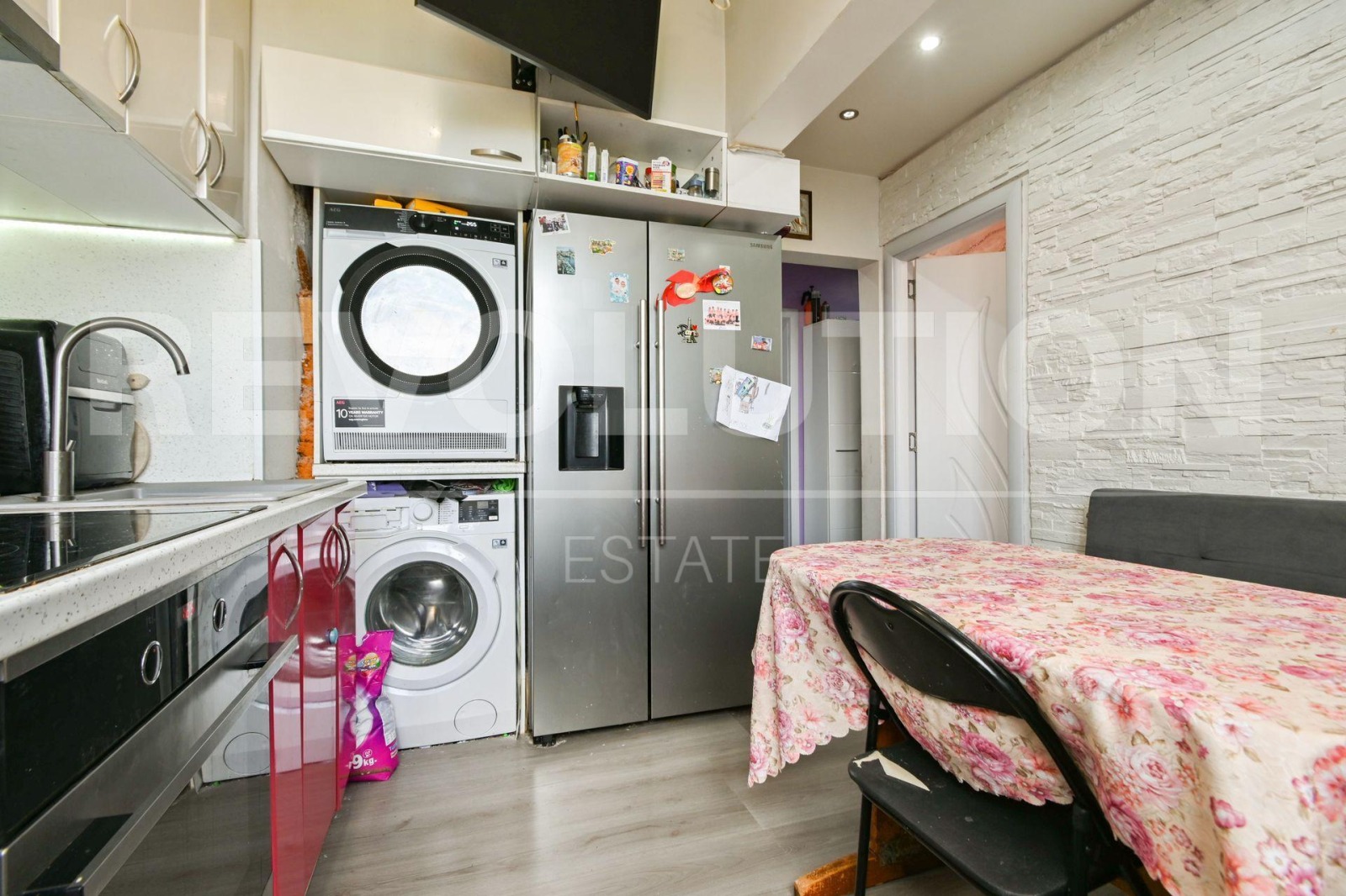 Продава 3-СТАЕН, гр. София, Оборище, снимка 3 - Апартаменти - 54040223