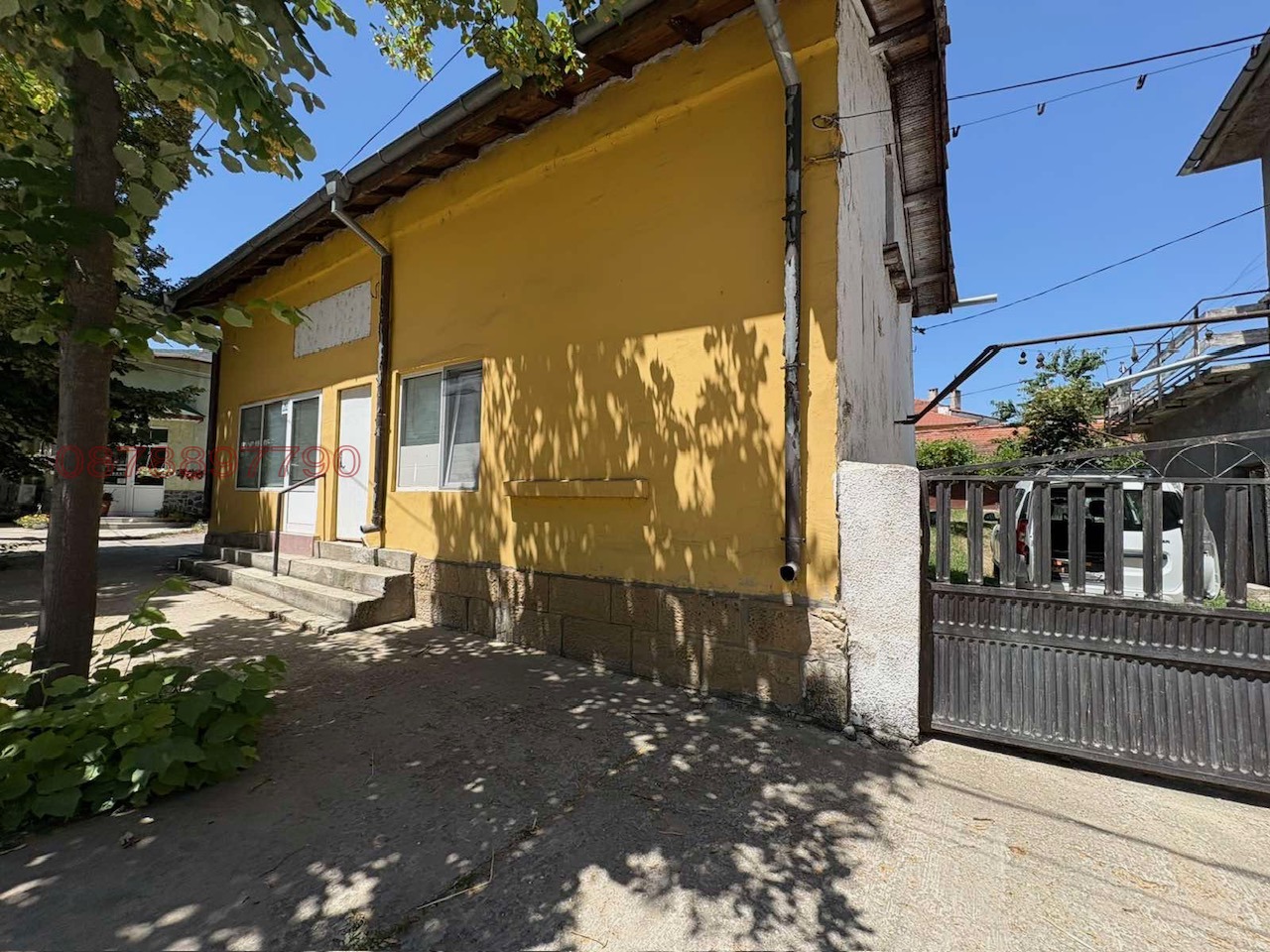 Продава КЪЩА, гр. Разград, Варош, снимка 2 - Къщи - 55664802
