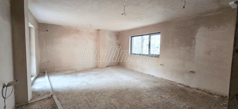 Продава 3-СТАЕН, гр. Варна, Окръжна болница-Генерали, снимка 3 - Апартаменти - 50713992