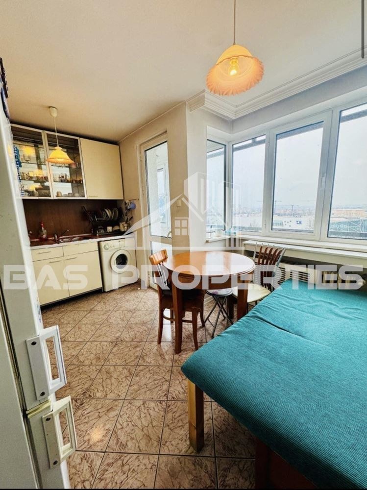 Продава 3-СТАЕН, гр. София, Младост 1, снимка 2 - Апартаменти - 54190014