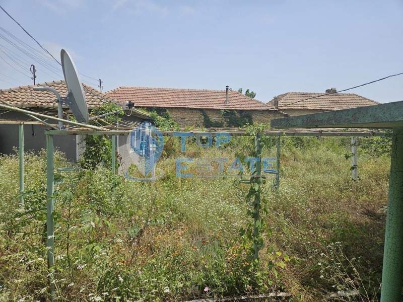 Продава КЪЩА, с. Долна Липница, област Велико Търново, снимка 3 - Къщи - 46455964