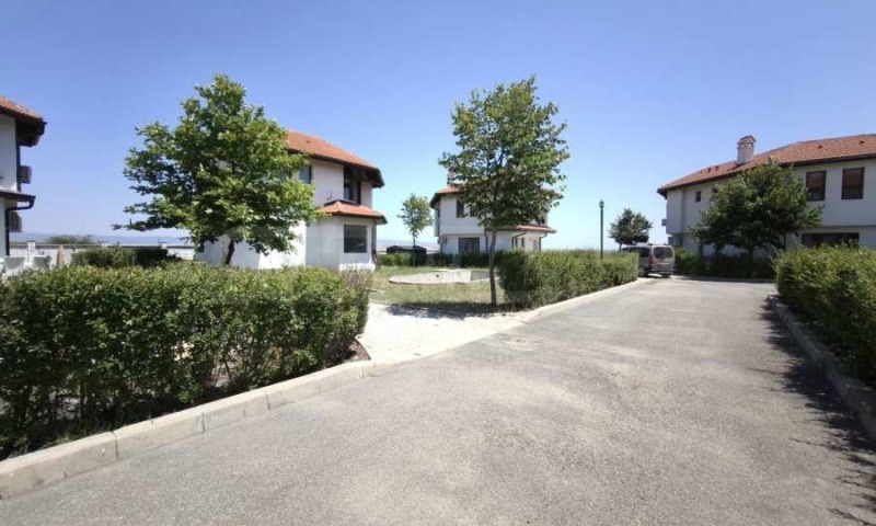 Продава ВИЛА, гр. Ахелой, област Бургас, снимка 2 - Вили - 52374331