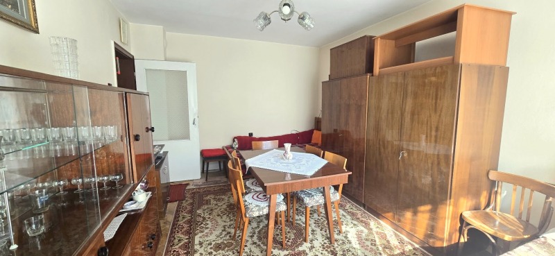 Продава  1-стаен град Шумен , Тракия , 40 кв.м | 15468090