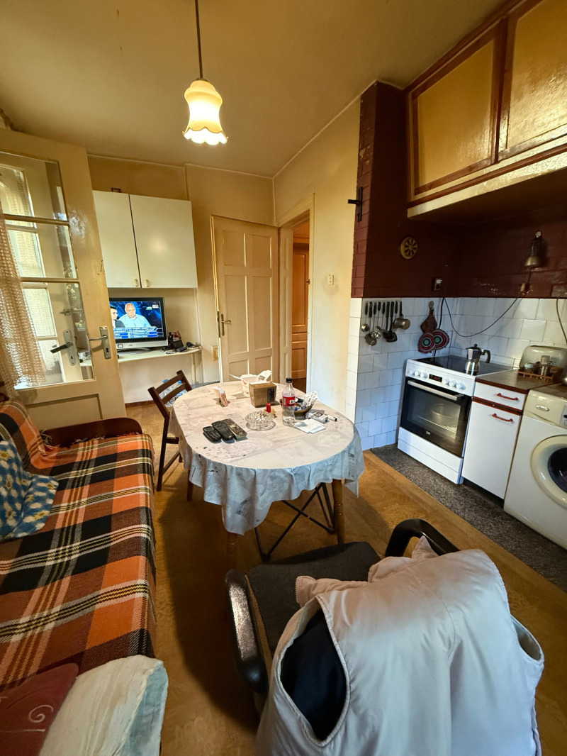 Eladó  1 hálószoba Sofia , Izgrev , 77 négyzetméter | 84990924 - kép [4]