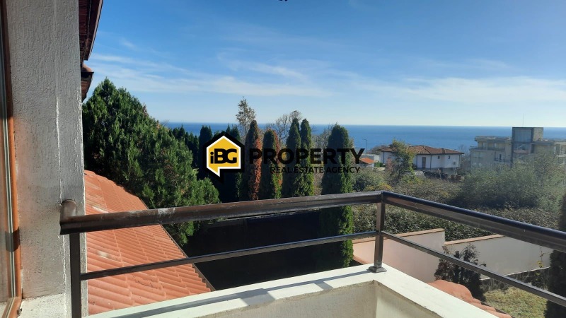 Продава КЪЩА, гр. Бяла, област Варна, снимка 2 - Къщи - 53173096