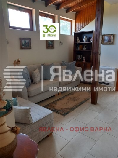 Продава КЪЩА, с. Безводица, област Добрич, снимка 7 - Къщи - 53330757