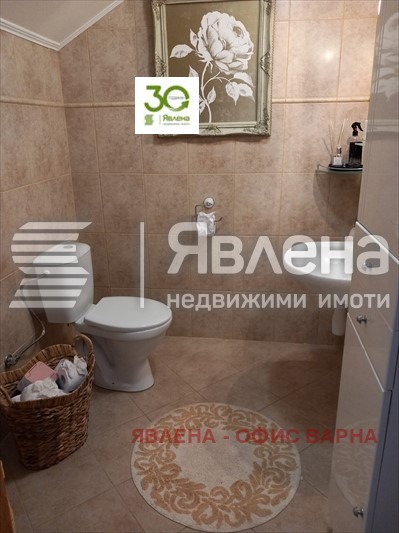 Продава КЪЩА, с. Безводица, област Добрич, снимка 9 - Къщи - 53330757