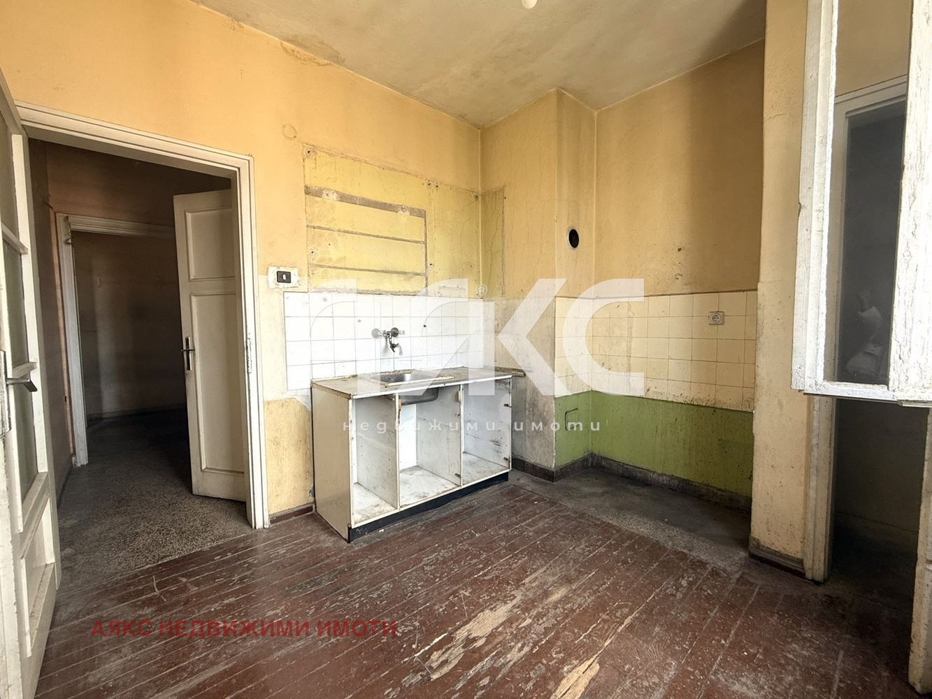 Продава 3-СТАЕН, гр. София, Център, снимка 5 - Апартаменти - 54310018