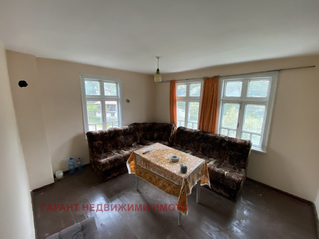 Продава КЪЩА, с. Жълтеш, област Габрово, снимка 5 - Къщи - 54287733