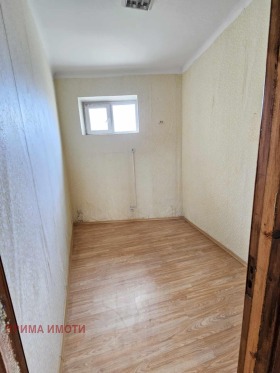 Hus Golv Gracka mahala, Varna 9
