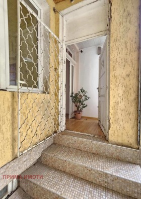 Hus Golv Gracka mahala, Varna 8