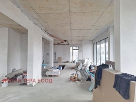 МАГАЗИН, 300 m2