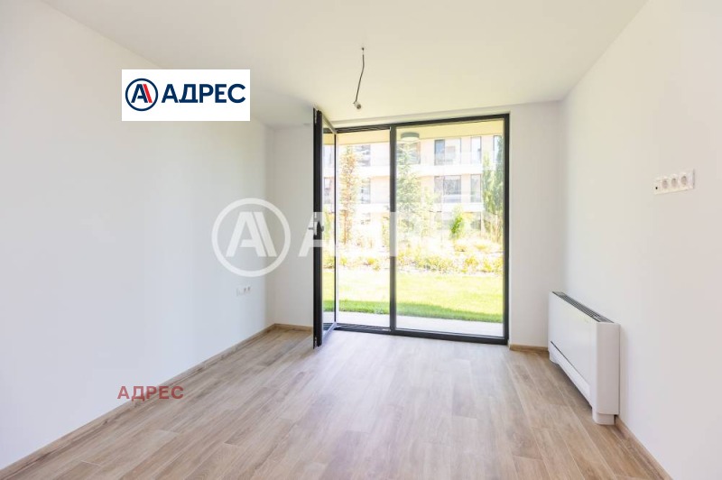 Продава МНОГОСТАЕН, гр. Варна, к.к. Св.Св. Константин и Елена, снимка 12 - Апартаменти - 53280373