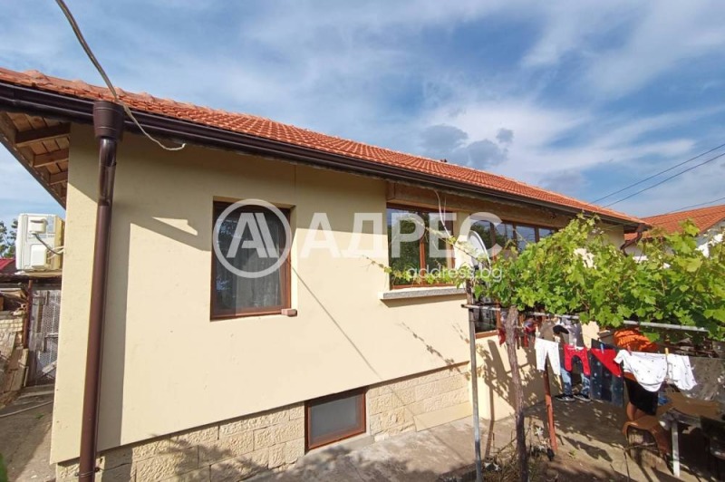 Продава  Къща област Разград , с. Островче , 70 кв.м | 28842110