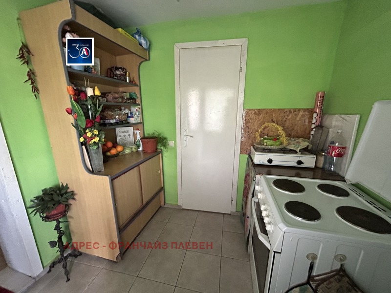 Продава КЪЩА, с. Горни Вадин, област Враца, снимка 11 - Къщи - 45729415